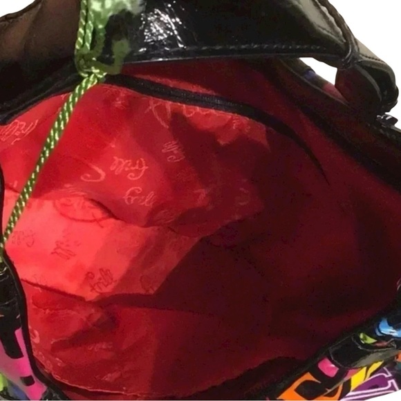 Vera Bradley “From A to Vera” Graphic Crossbody Bag NWT - Picture 5 of 15